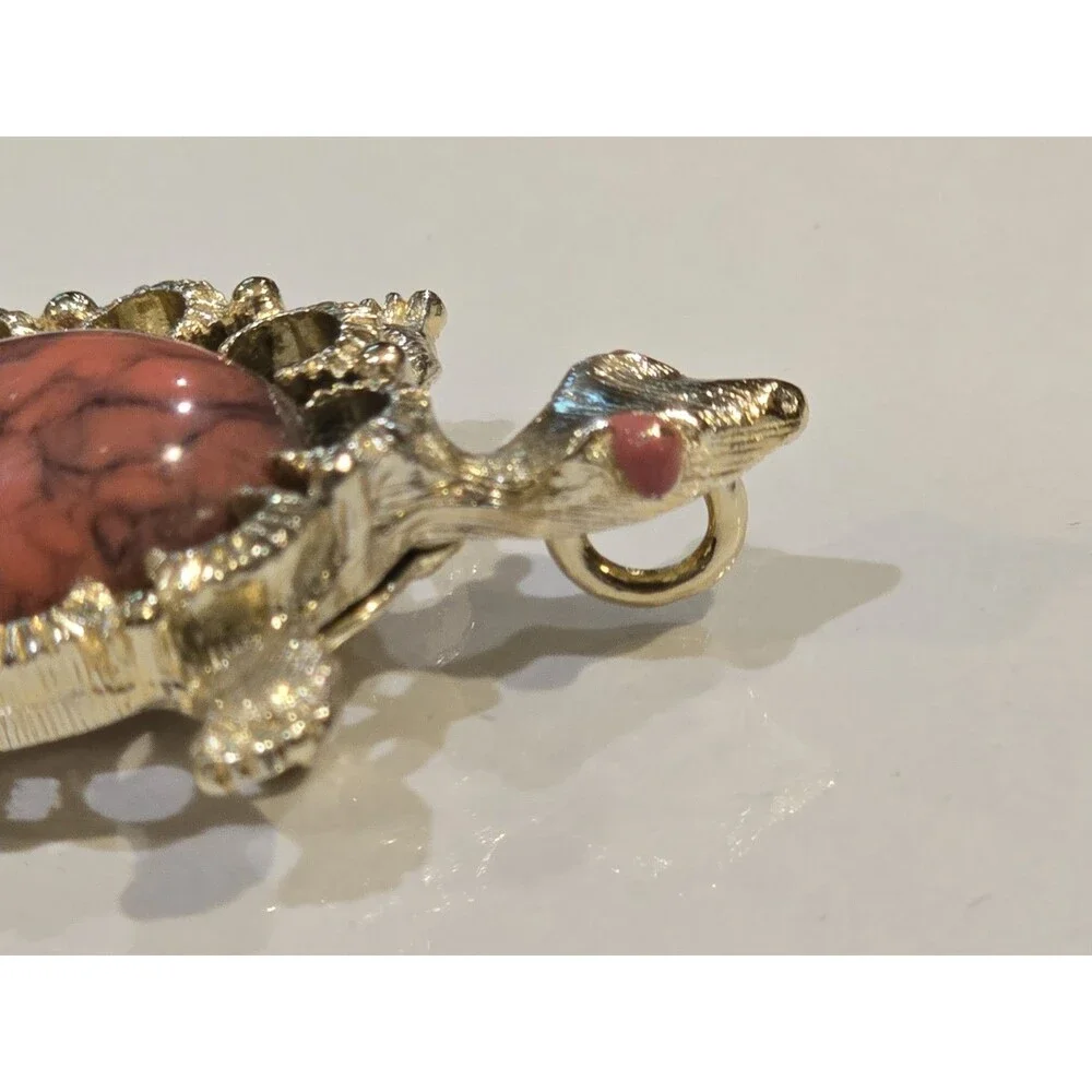 Vintage Gerrys Turtle Brooch Pendant Red Marbled Cabochon Gold Tone Jewelry 1391